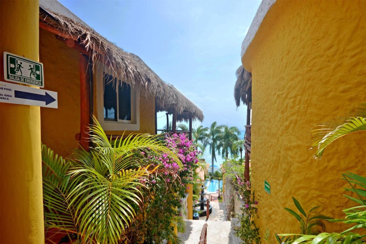 Hotel La Joya Isla Mujeres Exteriör bild